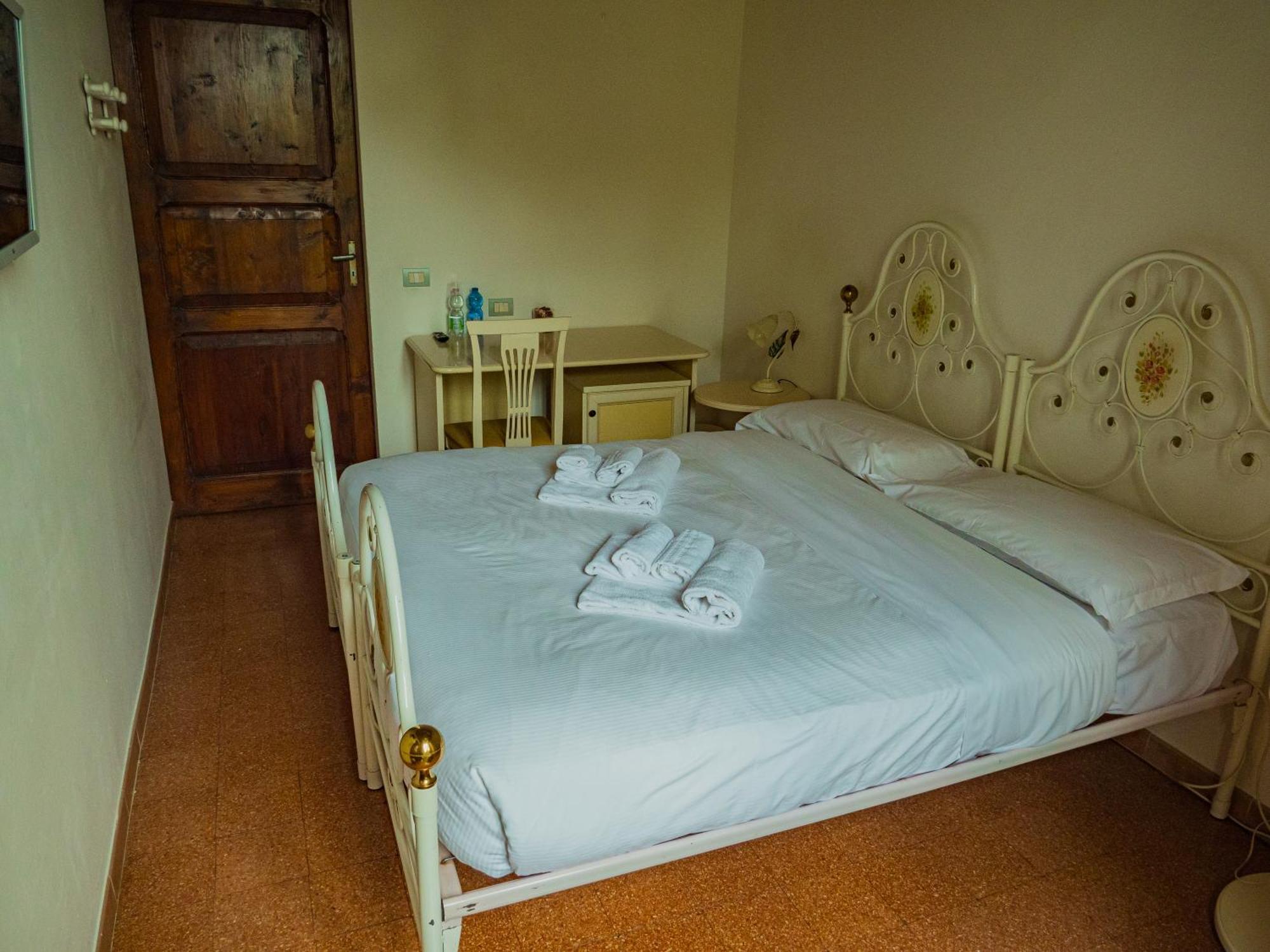 B&B Villa Erika Луґо Екстер'єр фото